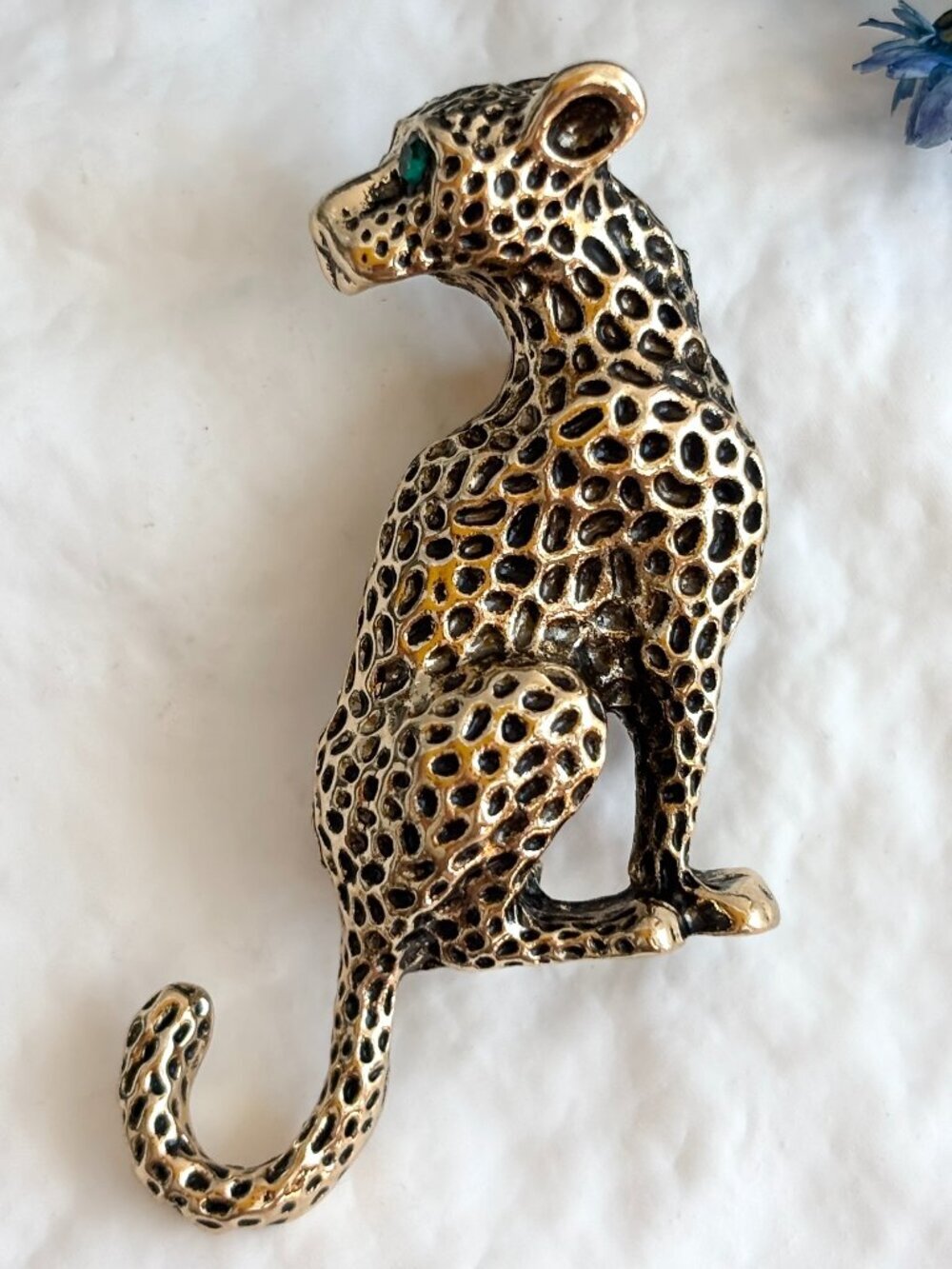 Jaguar Cheetah Big Cat Gold Toned Textured 3D Vintage Inspired Brooch Pin